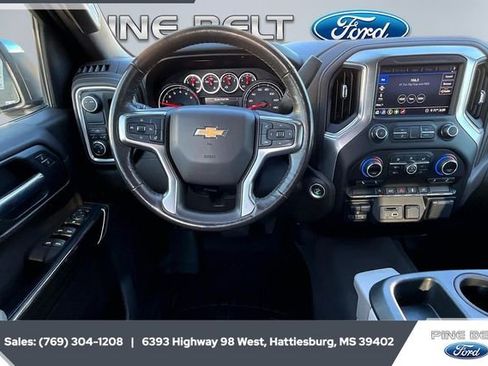 Used 2020 Chevrolet Silverado 1500 LT w/ Texas Edition image 5
