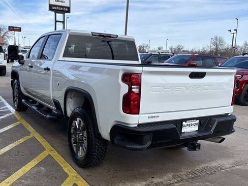 Used 2025 Chevrolet Silverado 2500 Custom w/ Custom Convenience Package image 8