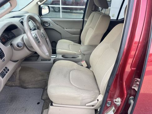Used 2016 Nissan Frontier SV AWD/4WD image 11