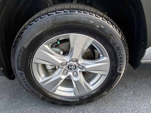 Certified 2023 Toyota RAV4 XLE w/ Convenience Package image 8