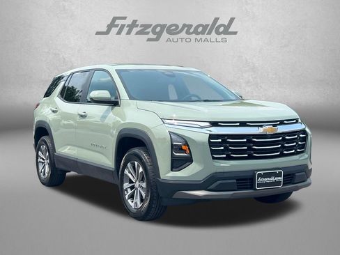 Used 2026 Chevrolet Equinox LT AWD/4WD image 1