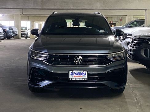 Certified 2023 Volkswagen Tiguan SE R-Line FWD image 5