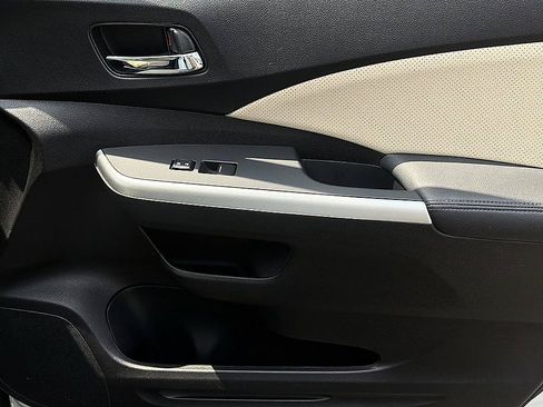 Used 2016 Honda CR-V Touring image 25