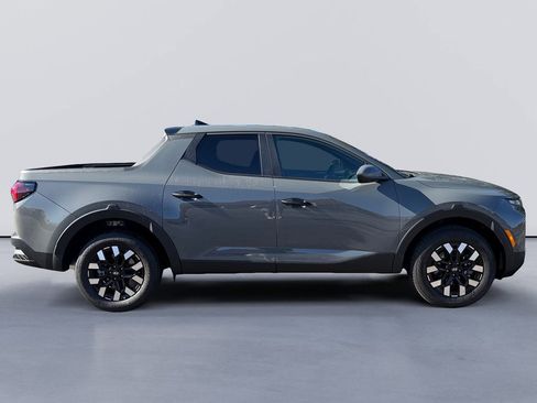 New 2026 Hyundai Santa Cruz SE FWD image 2