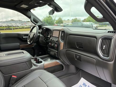Used 2021 Chevrolet Silverado 1500 High Country w/ Technology Package AWD/4WD image 34