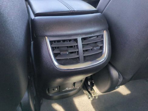 Used 2024 Chevrolet Malibu LT FWD image 21
