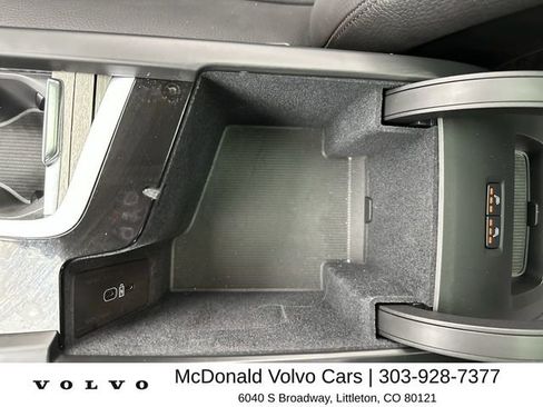 Certified 2025 Volvo XC60 B5 Plus AWD/4WD image 21