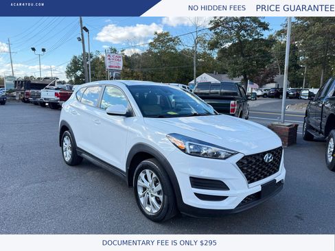 Used 2020 Hyundai Tucson SE image 1
