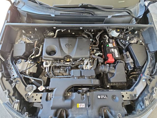 Used 2021 Toyota RAV4 XLE w/ Convenience Package FWD image 18