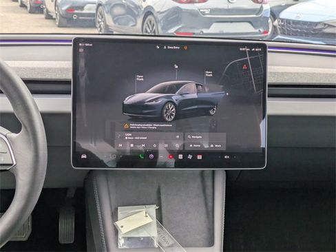 Used 2024 Tesla Model 3 Standard Range image 17