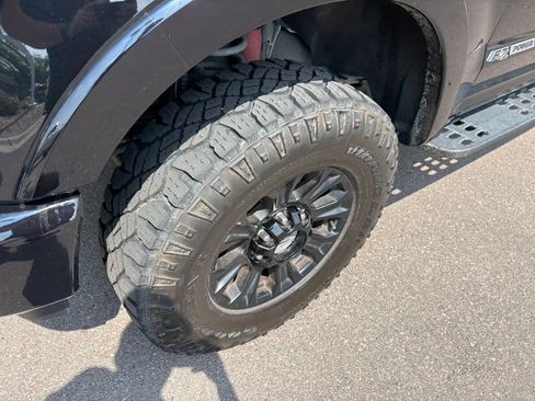 Certified 2022 Ford F250 Lariat w/ Tremor Off-Road Package AWD/4WD image 11