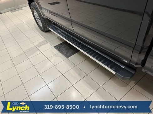 Used 2021 Ford F250 XLT w/ XLT Premium Package image 17