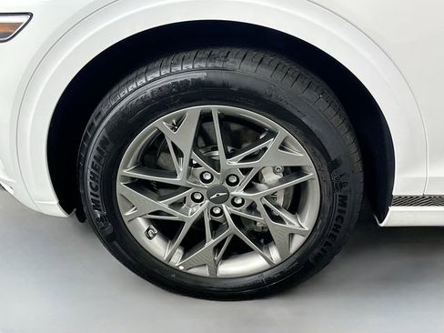 Used 2025 Genesis GV70 2.5T AWD/4WD image 31