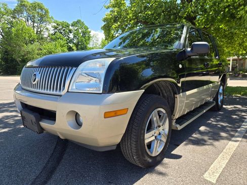 Used 2004 Mercury Mountaineer Convenience AWD/4WD image 1