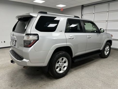 Used 2023 Toyota 4Runner SR5 Premium image 12