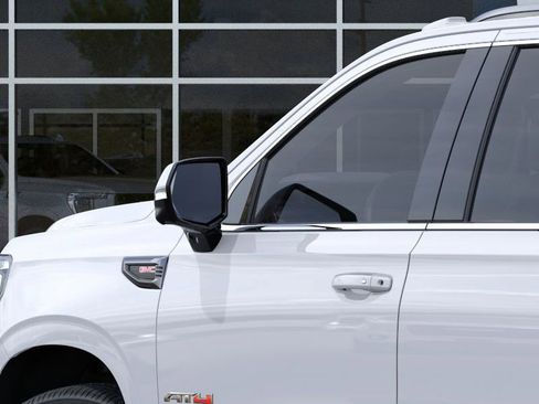 New 2026 GMC Yukon XL AT4 Ultimate w/ LPO, Floor Liner Package image 12