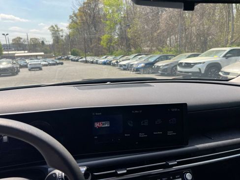 Used 2025 Hyundai Tucson SEL image 17