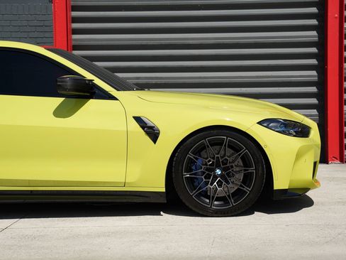 Used 2021 BMW M4 Competition w/ M Carbon Exterior Package RWD image 5