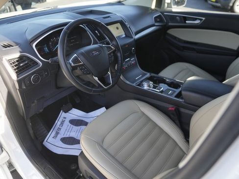 Used 2020 Ford Edge SEL image 8