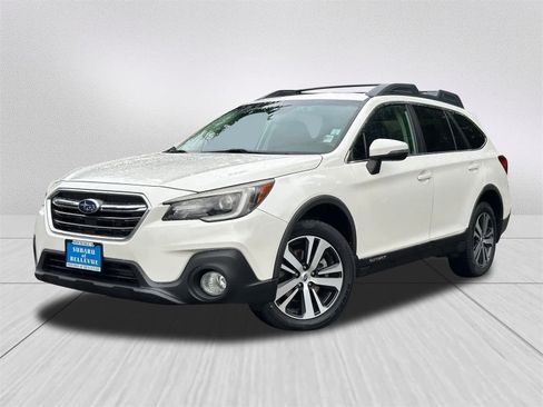 Used 2018 Subaru Outback 3.6R Limited image 1