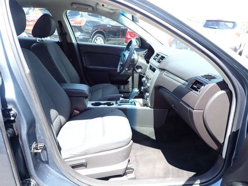 Used 2011 Ford Fusion SE w/ 201A Rapid Spec Order Code FWD image 11