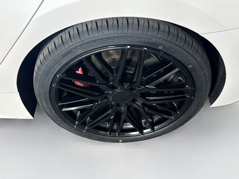 Used 2022 Kia Stinger GT2 w/ Scorpion Package RWD image 11