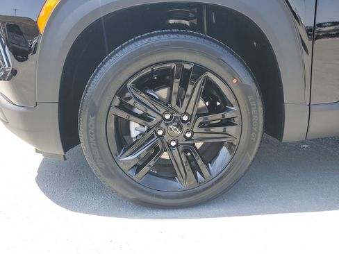 New 2026 Chevrolet TrailBlazer LT w/ Convenience Package FWD image 7