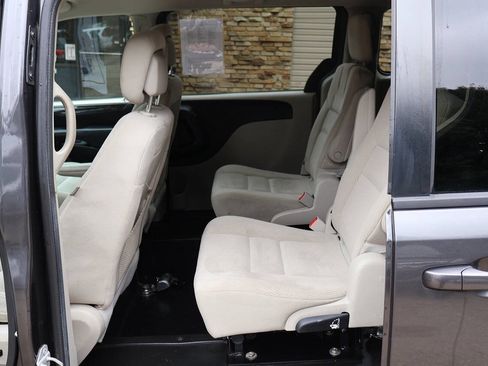 Used 2017 Dodge Grand Caravan SE w/ Power Window Group FWD image 23