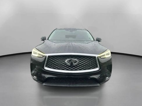 Used 2019 INFINITI QX50 Essential w/ Premium Heat Package AWD/4WD image 3