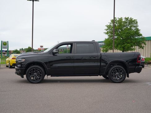Used 2020 RAM 1500 Limited w/ Black Appearance Package AWD/4WD image 6