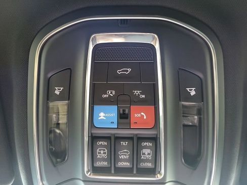 New 2025 Jeep Grand Cherokee L Limited image 59