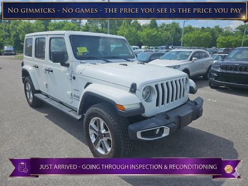Used 2021 Jeep Wrangler Unlimited Sahara w/ LED Lighting Group AWD/4WD image 1
