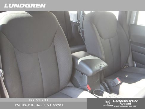 Used 2018 Jeep Wrangler Unlimited Sport AWD/4WD image 9