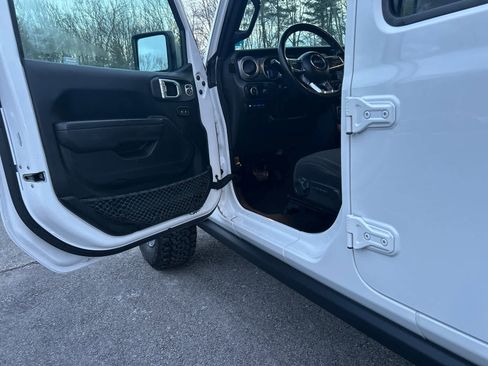 Used 2023 Jeep Wrangler Unlimited Rubicon 4xe w/ Dual Top Group image 23