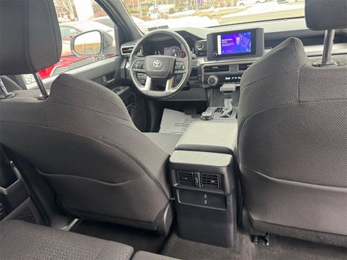 Used 2025 Toyota 4Runner SR5 image 21