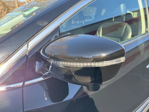 Used 2024 Nissan Murano SL image 10