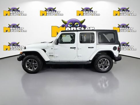 Used 2021 Jeep Wrangler Unlimited Sahara w/ Uconnect 4C Nav & Sound Group image 8