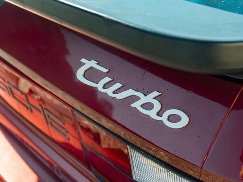 Used 1986 Porsche 944 Turbo image 37