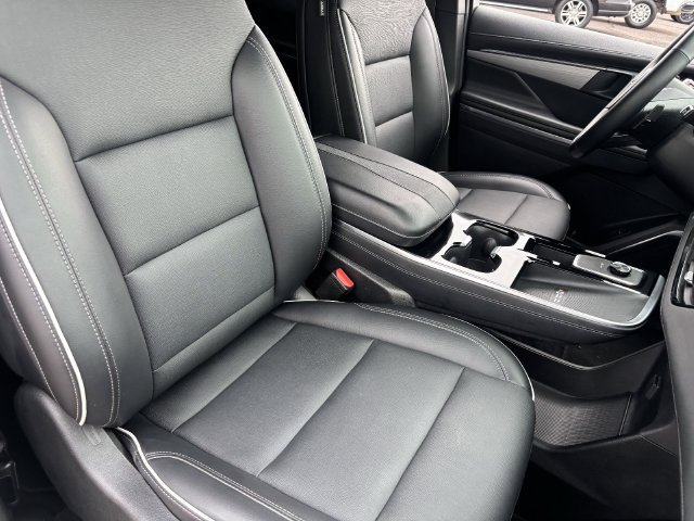 Used 2025 Buick Enclave Preferred FWD image 10