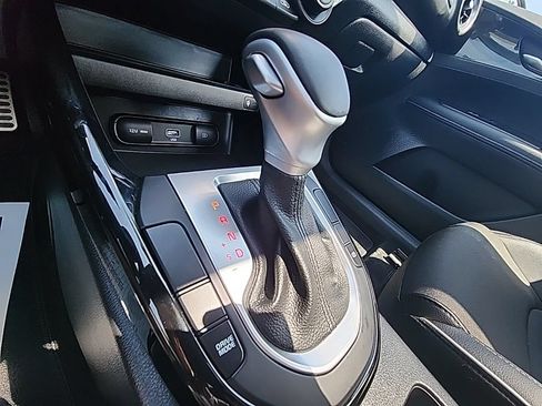 Used 2023 Kia Forte GT-Line w/ GT-Line Premium Package FWD image 21