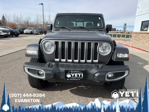 Used 2023 Jeep Gladiator Overland image 8