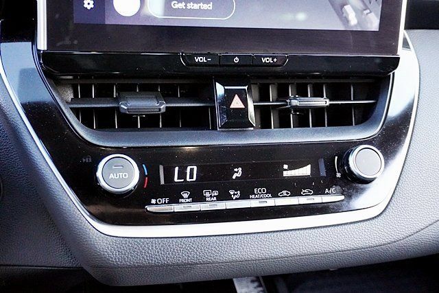 Used 2026 Toyota Corolla SE w/ SE Package FWD image 38