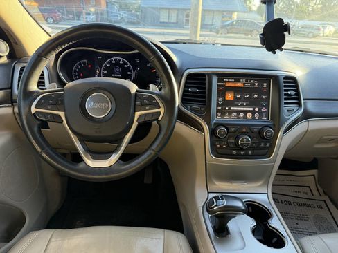 Used 2014 Jeep Grand Cherokee Limited w/ Trailer Tow Group IV image 14