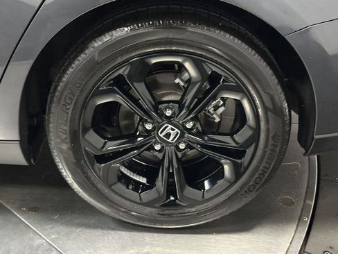 Certified 2025 Honda Accord SE image 19