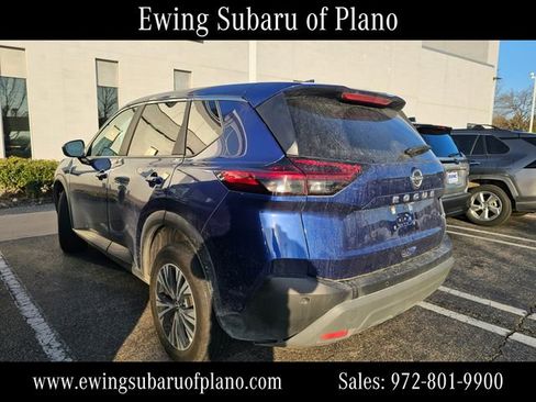 Used 2023 Nissan Rogue SV image 4