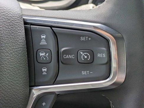 New 2026 RAM 2500 Laramie AWD/4WD image 24
