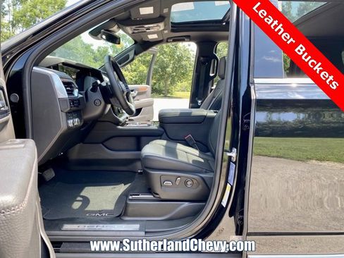 Certified 2025 GMC Yukon XL Denali image 17