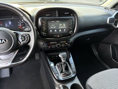 Used 2020 Kia Soul GT-Line w/ GT 2.0L Power Sunroof Package FWD image 29
