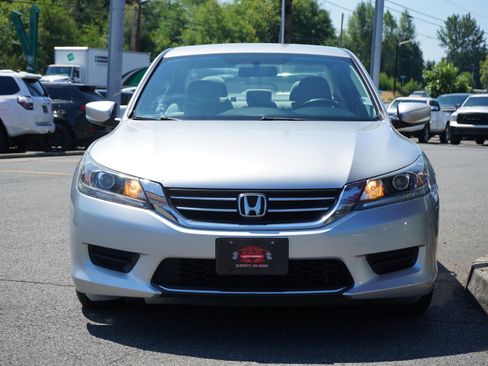 Used 2014 Honda Accord LX image 8