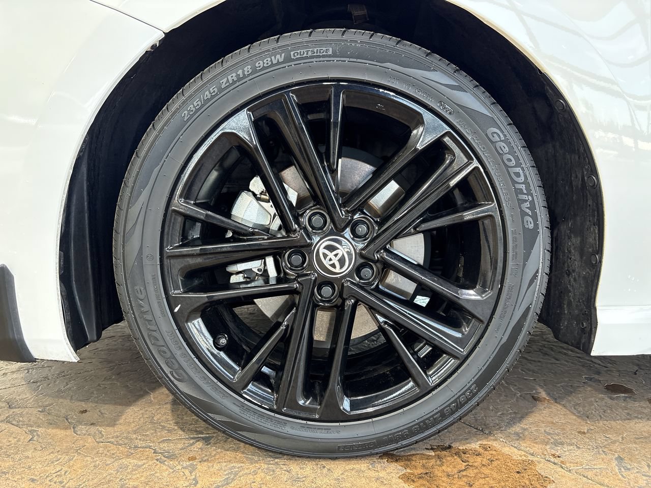 Certified 2025 Toyota Camry SE FWD image 10